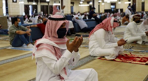 السعودية تعلن موعد الإعتكاف واستقبال دعوات الخدمة