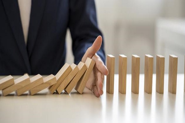 مفهوم المسؤولية:وتعرّف المسؤولية اصطلاحاً بأنها: قدرة الفرد على تحمله ...