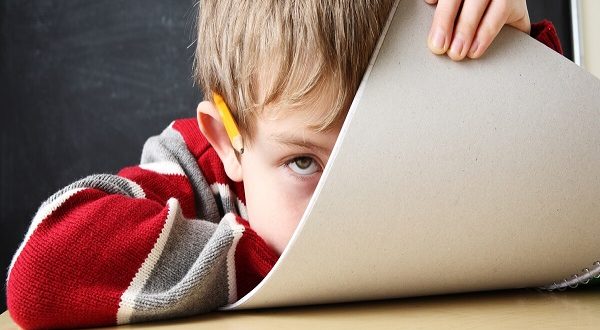 بحسب القانون..حالات تعرض الطفل للانحراف