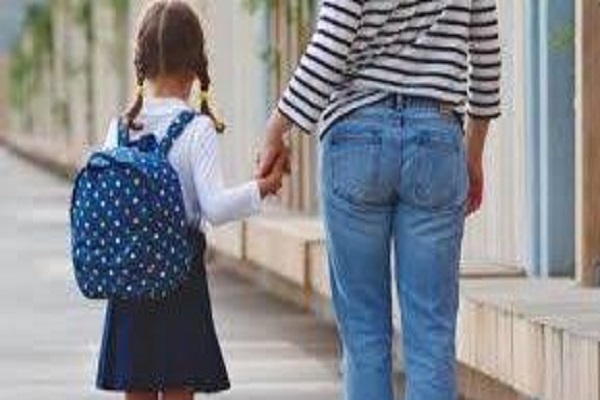تعرف على قانون يحظر نشر مصنفات تدفع الأطفال نحو الانحراف.