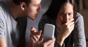 حبس سيدة وعشيقها بعد محادثات واتساب كشفت الخيانة الزوجية